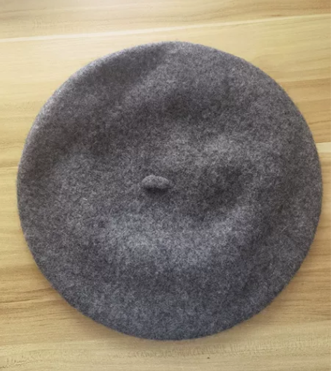 100%纯羊毛贝雷帽，全新，一冲动买了7个...