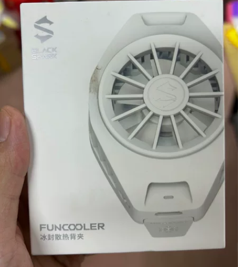 黑鲨手机散热器，手机散热器，全新未使用，4...