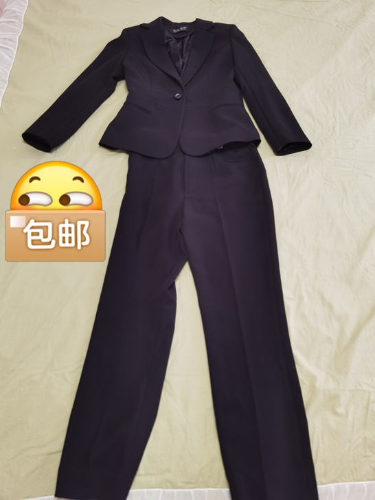 女西装套装，适合大学生求职，社团活动，公务...
