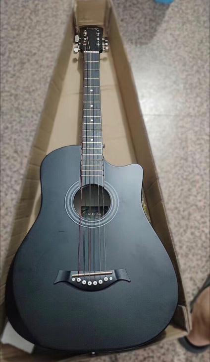 低价出售原价300多全新单板吉他，这把吉他...