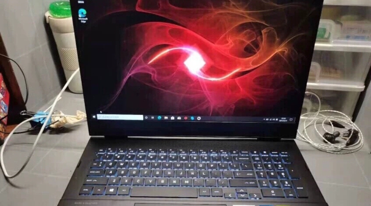 惠普(HP)暗影精灵7 游戏本 笔记本电脑