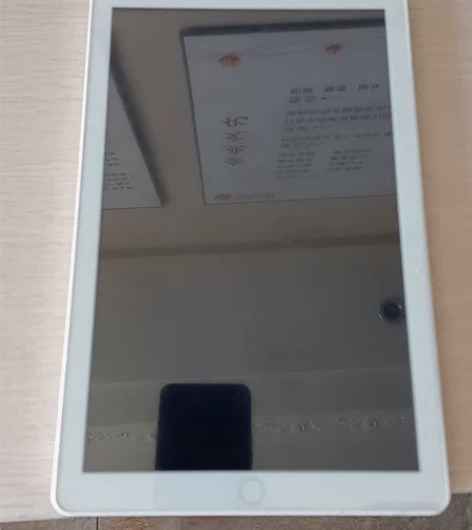 清华同方平板，插上充电线没有反应了，孩子用...