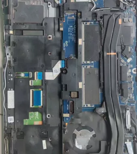 出一个战损DELL笔记本，成色如图。二手商...