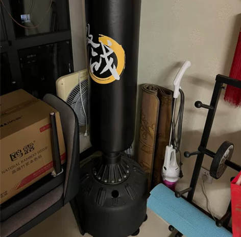 拳击沙袋二手 无瑕疵 闲置物品 感兴趣的话...