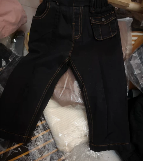 全新带吊牌某西西加绒牛仔裤90码，裤长48...