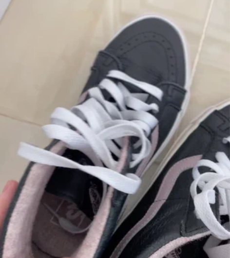 vans高帮黑皮女鞋38码 感兴趣的话点“...