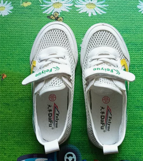 国产知名品牌,飞跃儿童板鞋! 1、夏季款。...