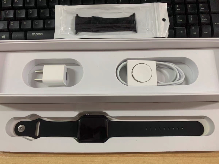 闲置一盒朋友送的全新的Apple watc...