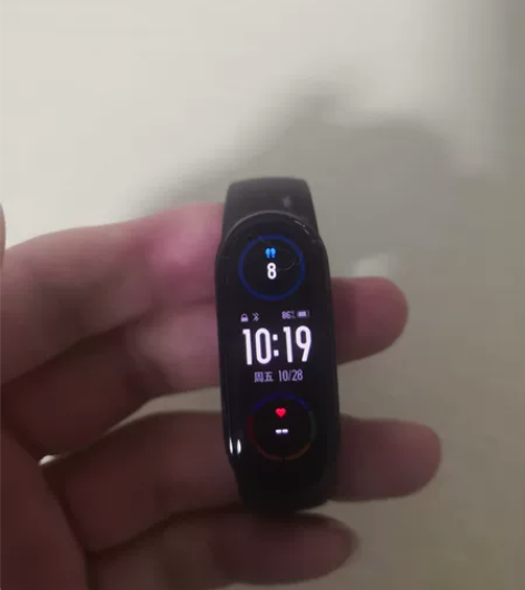 小米手环6 首发229和手机一起买的,但新...