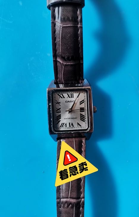 卡西欧女表！只戴了几次，无划痕，很新！