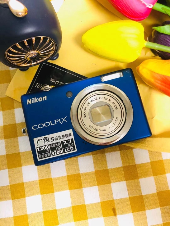 尼康s570