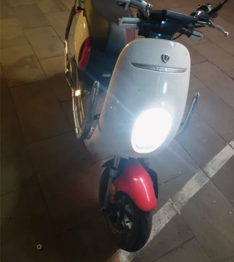 台铃新国标电动车,跑五十公里。有牌有证。不...