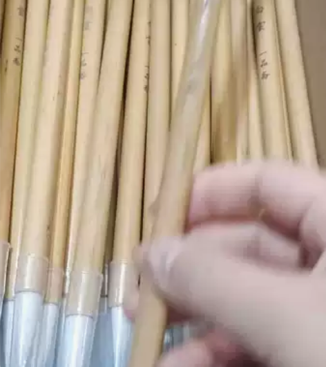 一品中白云，剩余一些优质的黑尖白云笔，如图...