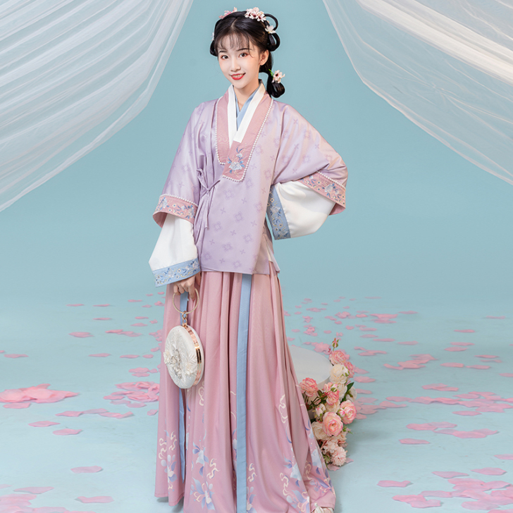 倚梦阁 明制对交穿齐腰汉服
