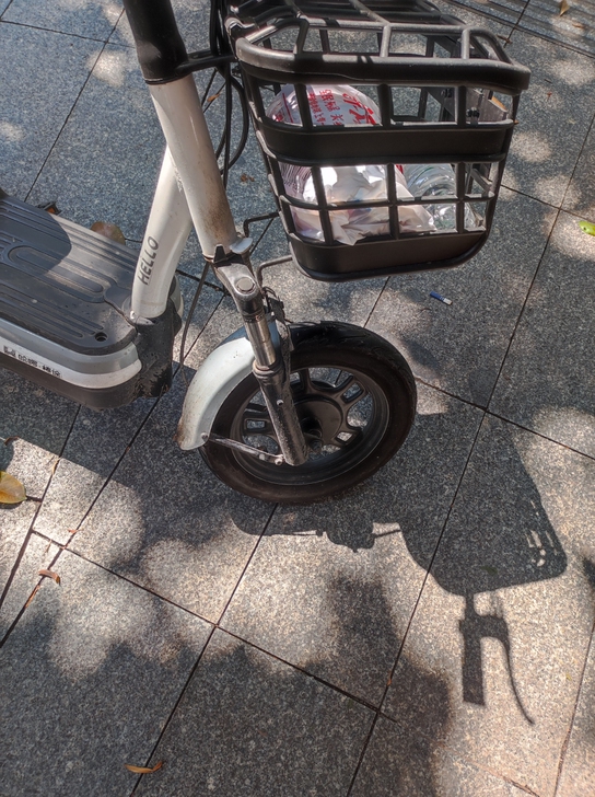 三水出哈啰电动车，型号:哈啰棒途B52B，...