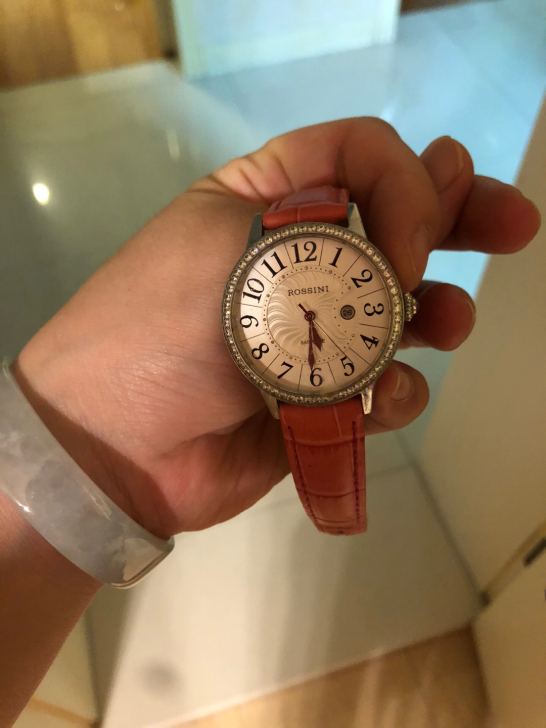 罗西尼手表！没怎么戴！自己换个电池就可以了！