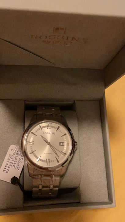 朋友送的  正品正品正品 线下门店买的