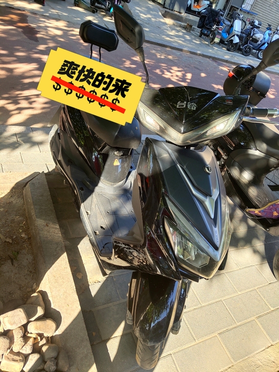 台铃72/20跑30公里左右，有轻微划痕