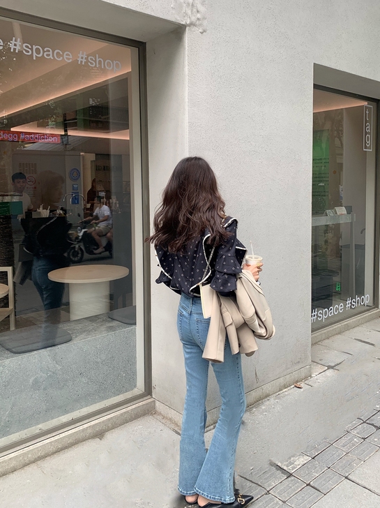 牛仔裤 只穿过一次 版型巨好 ～