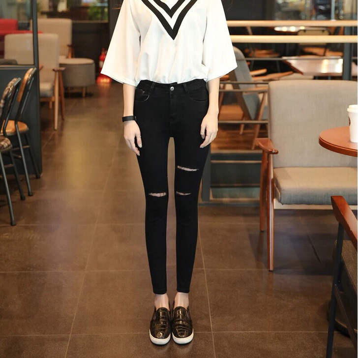 高腰小脚裤牛仔裤女 全新,码数基本都有,有...