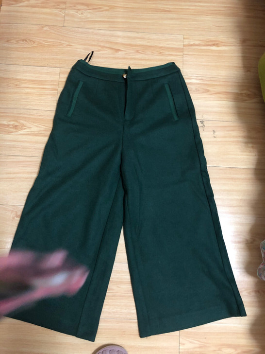 全新阔腿裤  墨绿色  搭配黑色米色大衣 ...