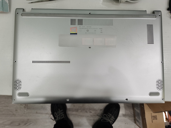 ASUS V5000F 9成新D壳 A壳