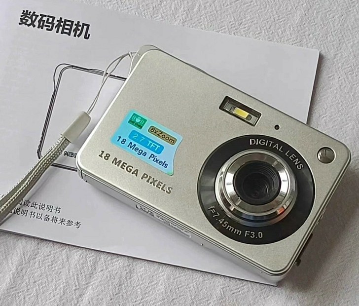 【清仓处理包邮】1800万像素全新复古相机...