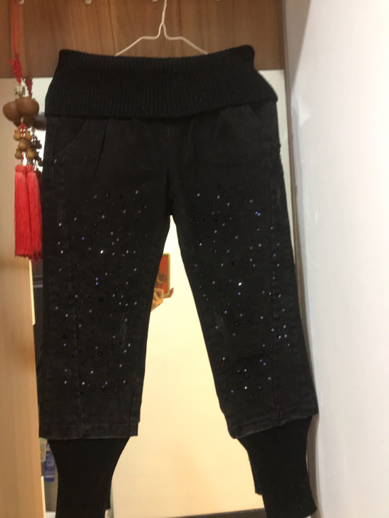 全钻老爹裤，高腰设计。正反面穿着都时尚，原...