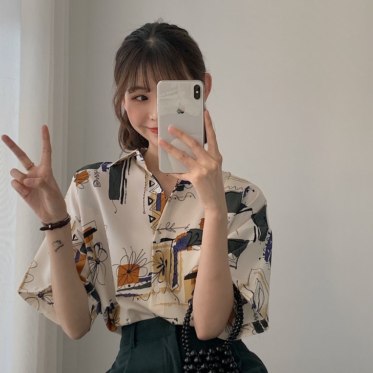 复古系。涂鸦几何撞色质感复古宽松衬衫女夏新...