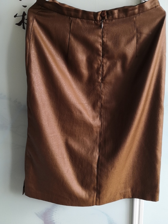 一步裙，购买我别的衣服多送一件一步裙。腰围...