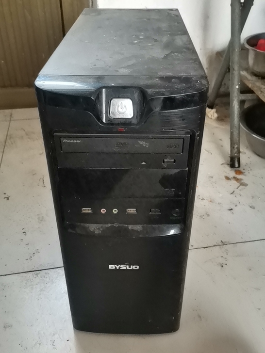 一台老电脑带17寸显示器闲置转让，要的联系