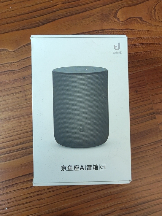 京鱼座C1智能音响，基本全新，打包包邮。价...