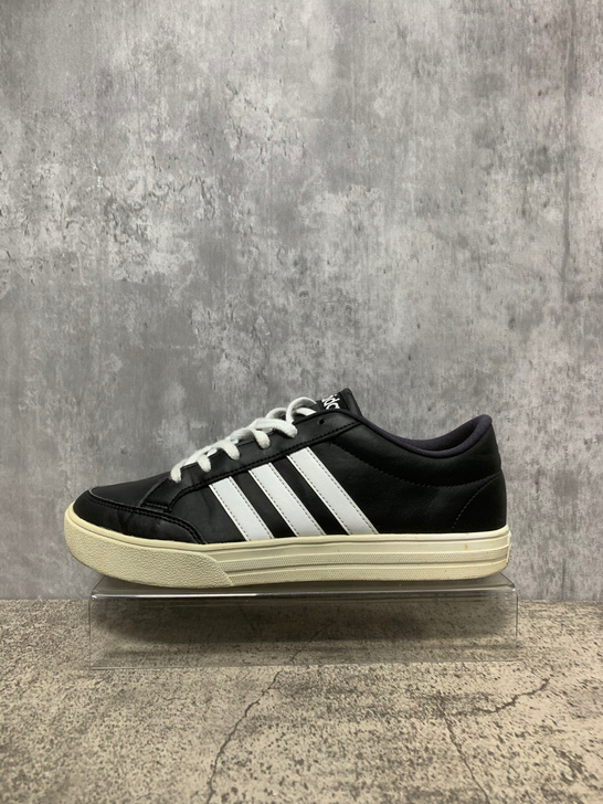 二手正品42码阿迪达斯Adidas低帮休闲...