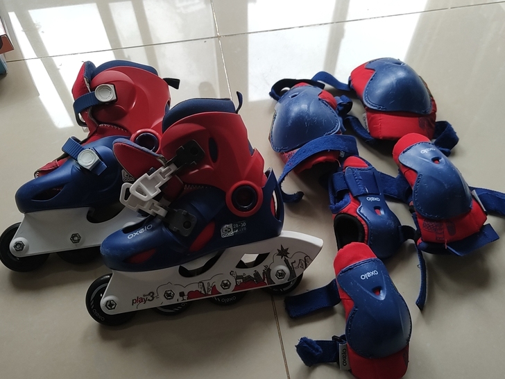 迪卡农 Roller Blade 直排轮