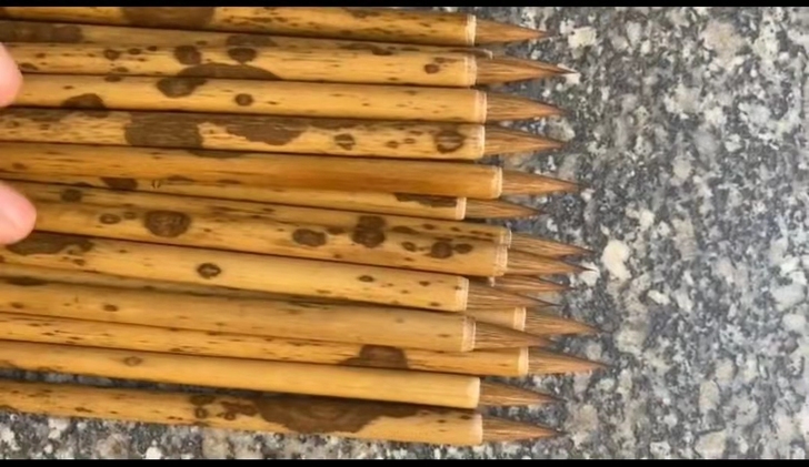 全新 狼尾勾线毛笔,出一批小楷笔心经书法抄...