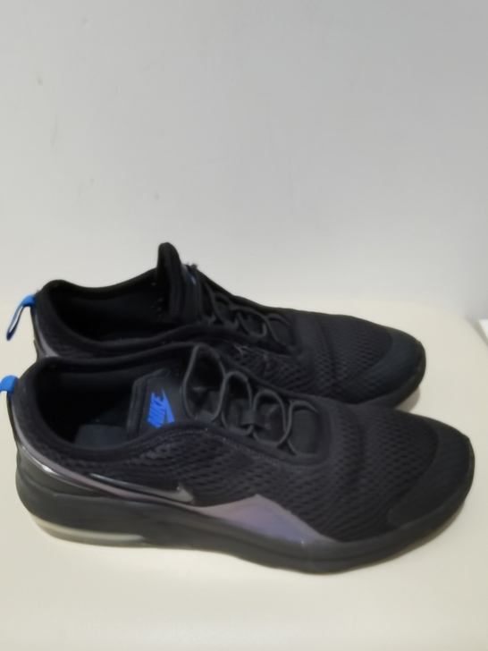 Nike气垫鞋8成新