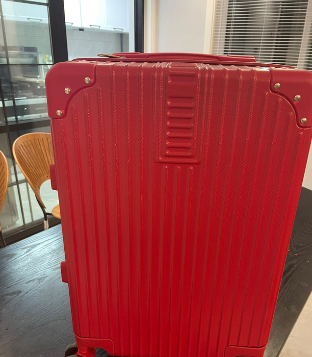 结婚红箱子，20寸，只有过一次，现60转！