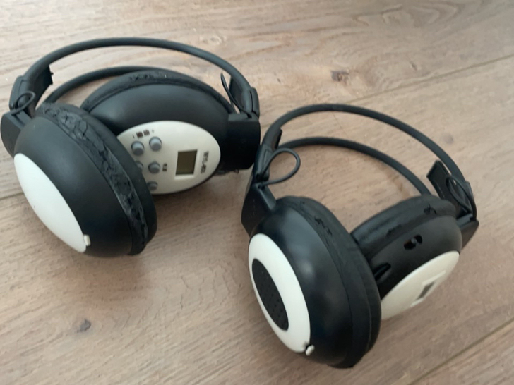 四六级耳机 两个