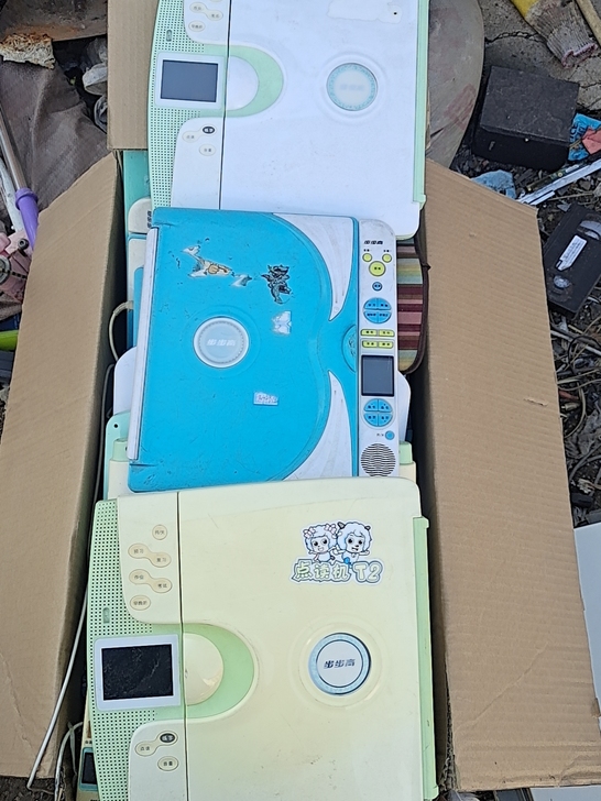 点读机一批，30一个