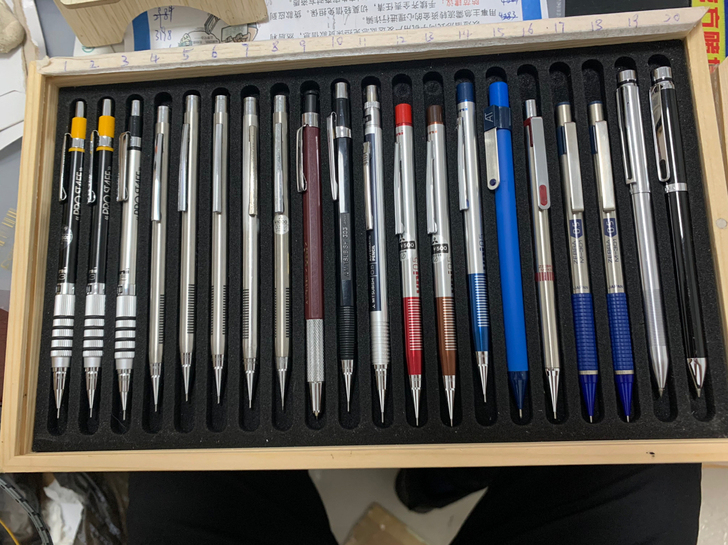 三菱自动铅笔