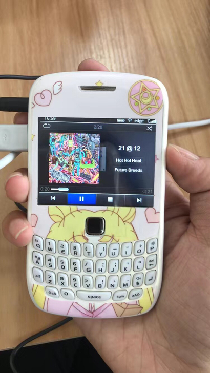 全新。全新。黑莓手机 黑莓8520 可爱 ...