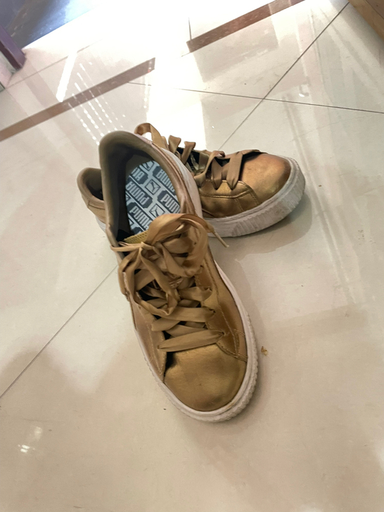 puma彪马春秋金色pu面料女板鞋，轻微穿...