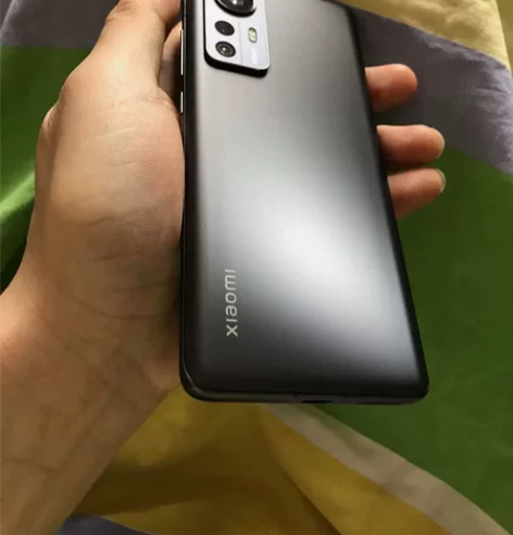小米12x，8+256GB，今年4月份买的...