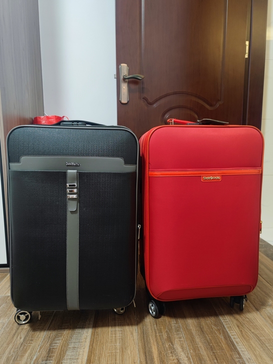 旅行箱两个