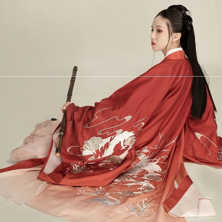 南雅集绝版红色渐变披风玉龙吟全新未摘吊牌