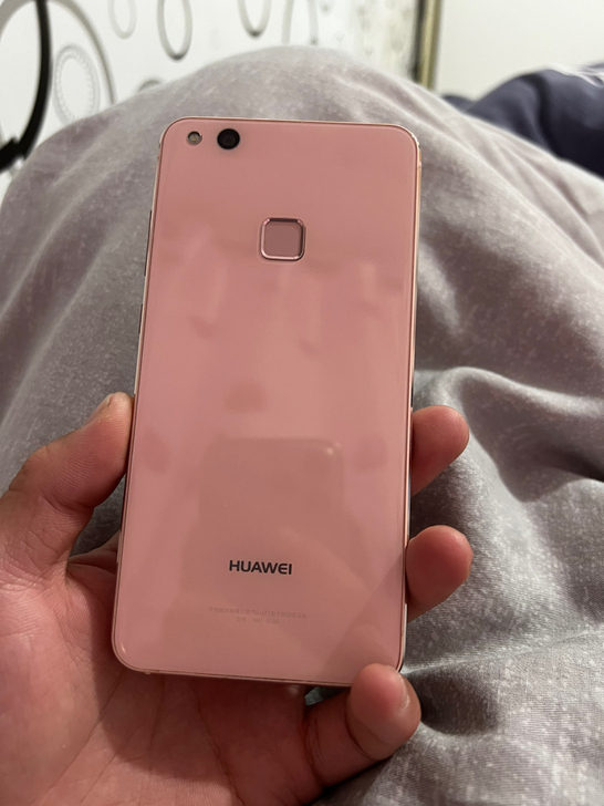 妈妈自用的华为nova青春版手机，因为换手...
