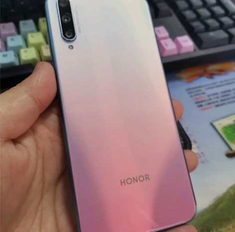 华为 荣耀20 青春版8GB+128G 成...