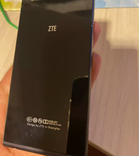 中兴手机,换过后玻璃,刷的小米系统,功能正...