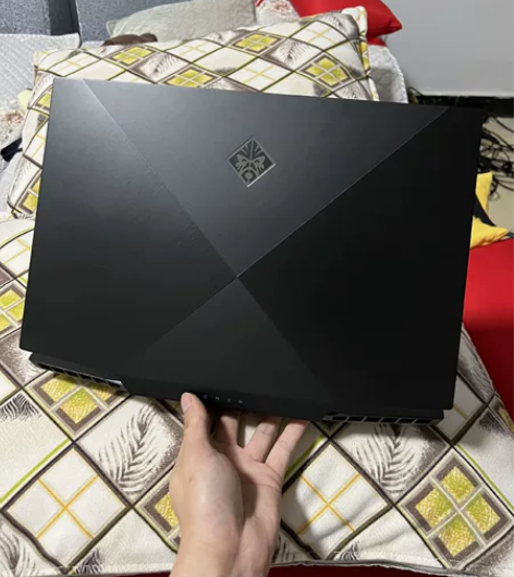 惠普暗影精灵5Air 九代i7 2070独...