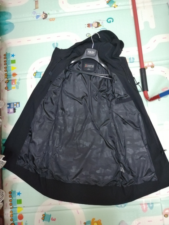 男士中长款风衣 西服面料 建议一米七...
